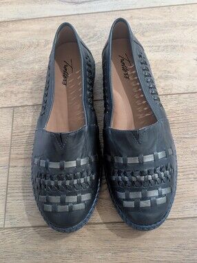 Trotters Navy Braided Leather Slip-On Loafers